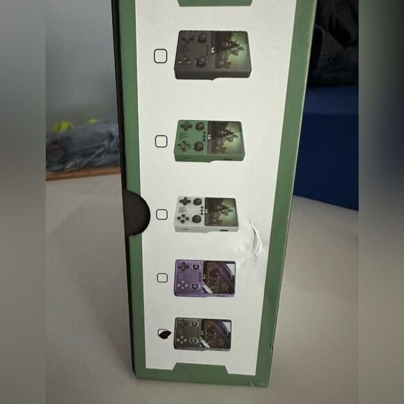 X6 Handheld Retro Video Game Console 3.5 inch Screen 20,000 Games - 32GB - Black - Picture 6 of 7